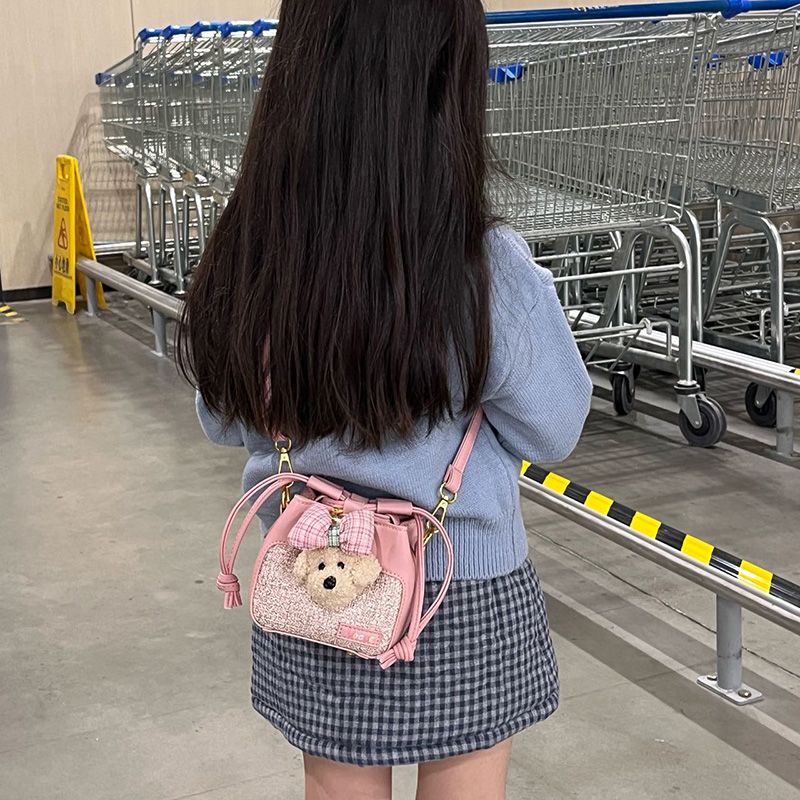 粉色小熊蝴蝶结水桶包可爱毛绒