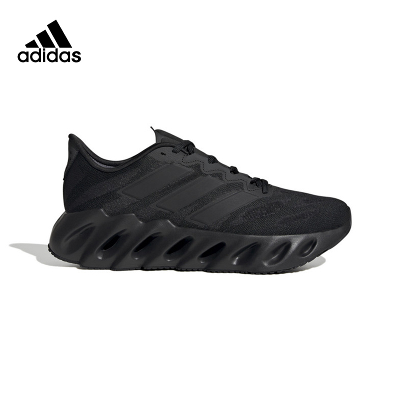 阿迪达斯跑步鞋Adidas