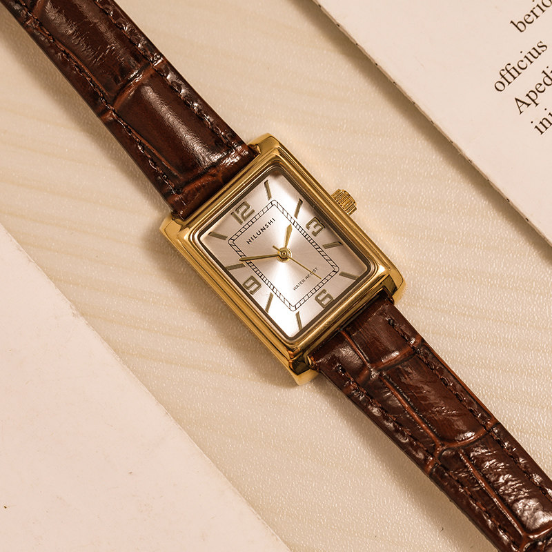 法式复古方形手表女士时尚简约小众轻奢高级感真皮带防水学生女表