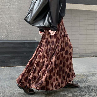 波西米亚半身裙2025秋季 复古度假沙滩长裙高腰垂感大摆a字碎花裙