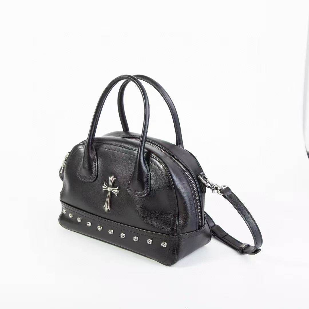 新款复古风十字架铆钉保龄球包女牛皮手提包高级感头层牛皮枕头包,箱包皮具/热销女包/男包,通用款女包,淘宝优惠券,粉丝福利购,淘宝优惠卷