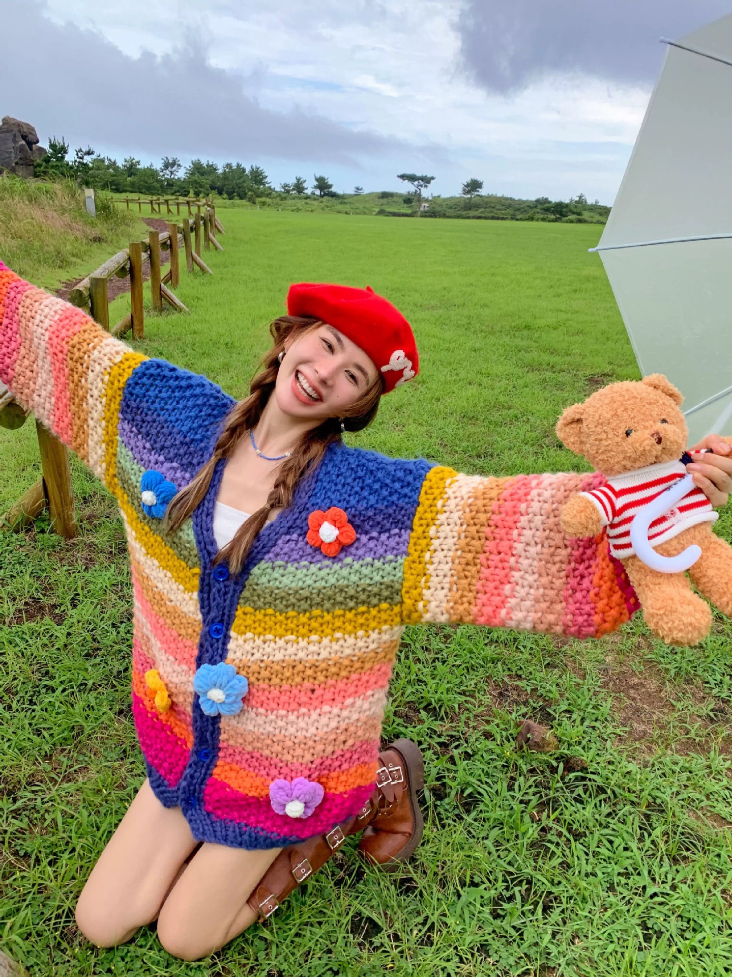 2025 Autumn And Winter Sweater CardiganJacketRainbow V-neck