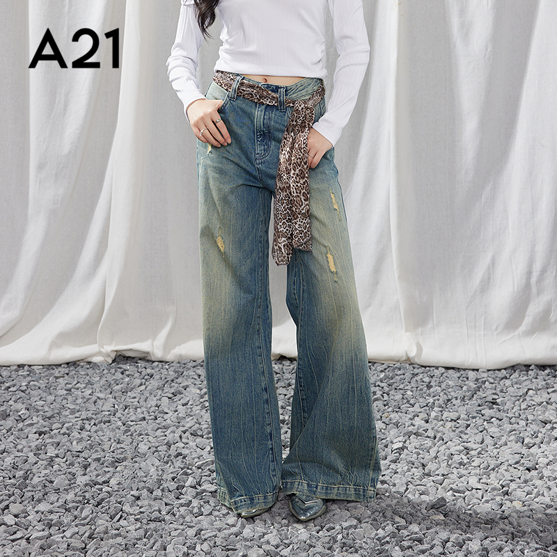 A21女装做旧破洞宽松牛仔裤