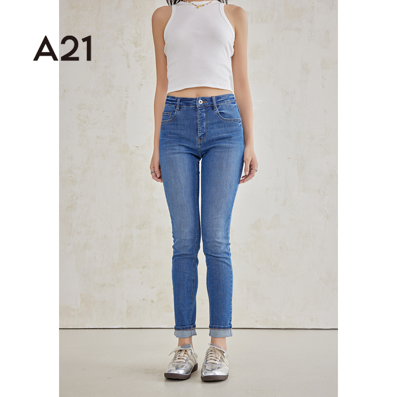 A21女装修身高腰窄脚牛仔长裤