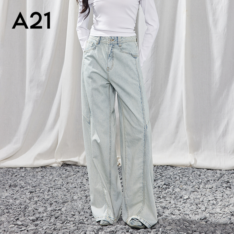 A21女装蓝白宽松牛仔裤