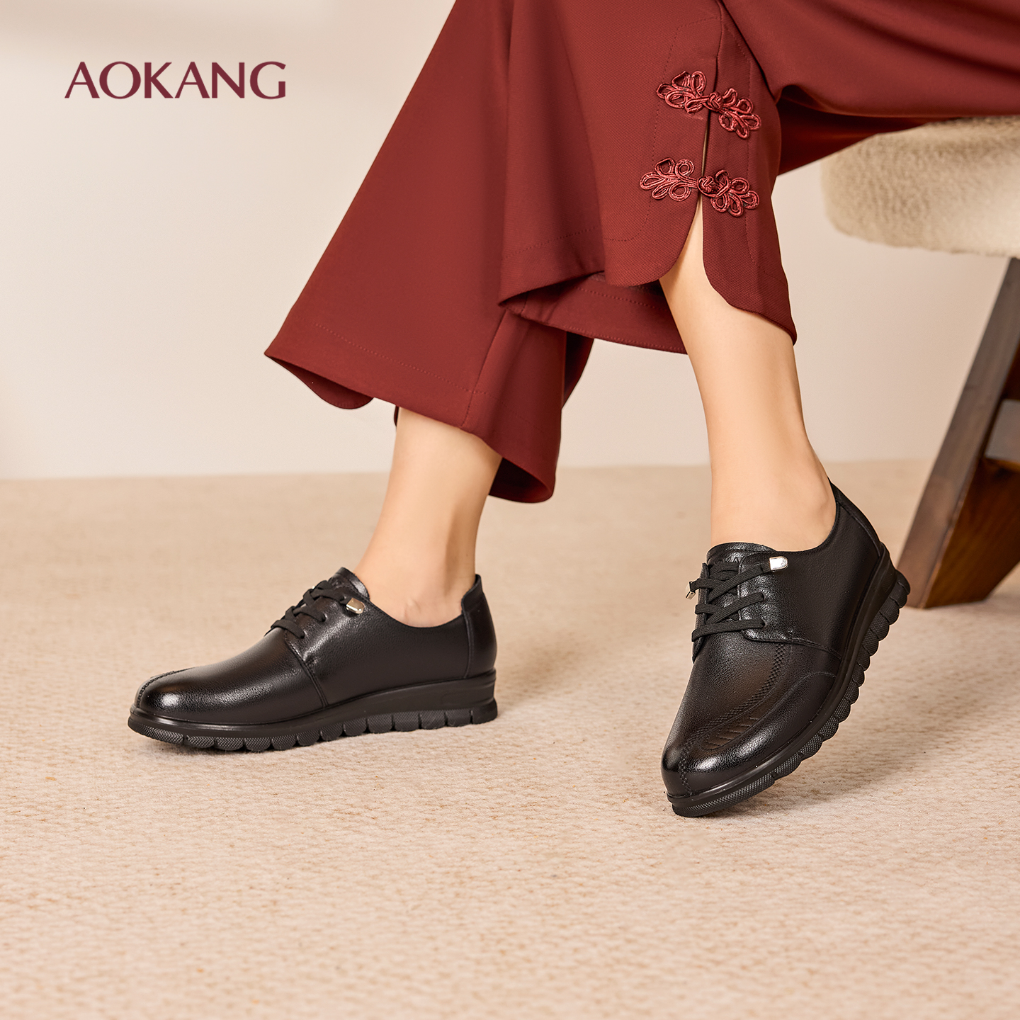 奥康 女鞋2025秋季舒软鞋真皮套脚妈妈鞋免系带单鞋舒适平底鞋