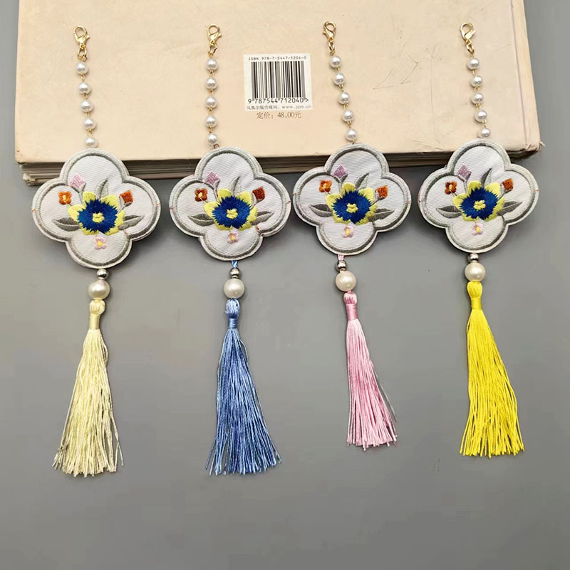 定制刺绣双面梅花绣品8CM流苏小穗子配件包包挂饰手机钥匙扣挂件