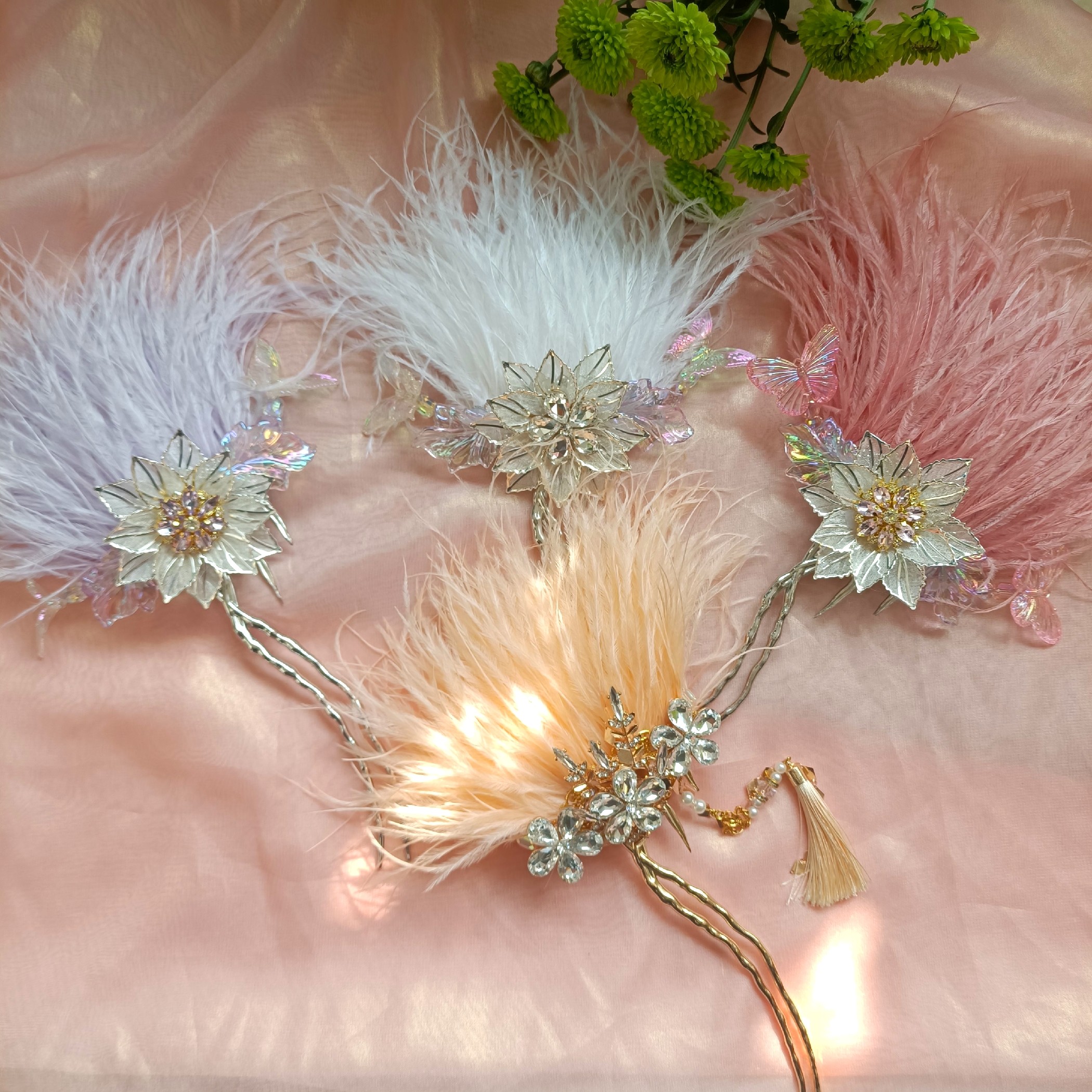 秀禾汉服古风羽毛扇新中式晨袍手持拍照扇子新娘结婚仙气婚礼成品,家居饰品,工艺扇/团扇/喜扇/折扇,淘宝优惠券,粉丝福利购,淘宝优惠卷