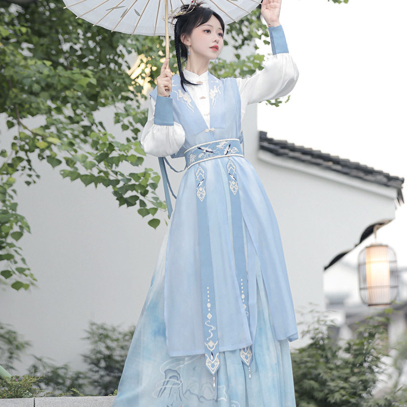 原创改良汉服对襟绣花比甲襦裙