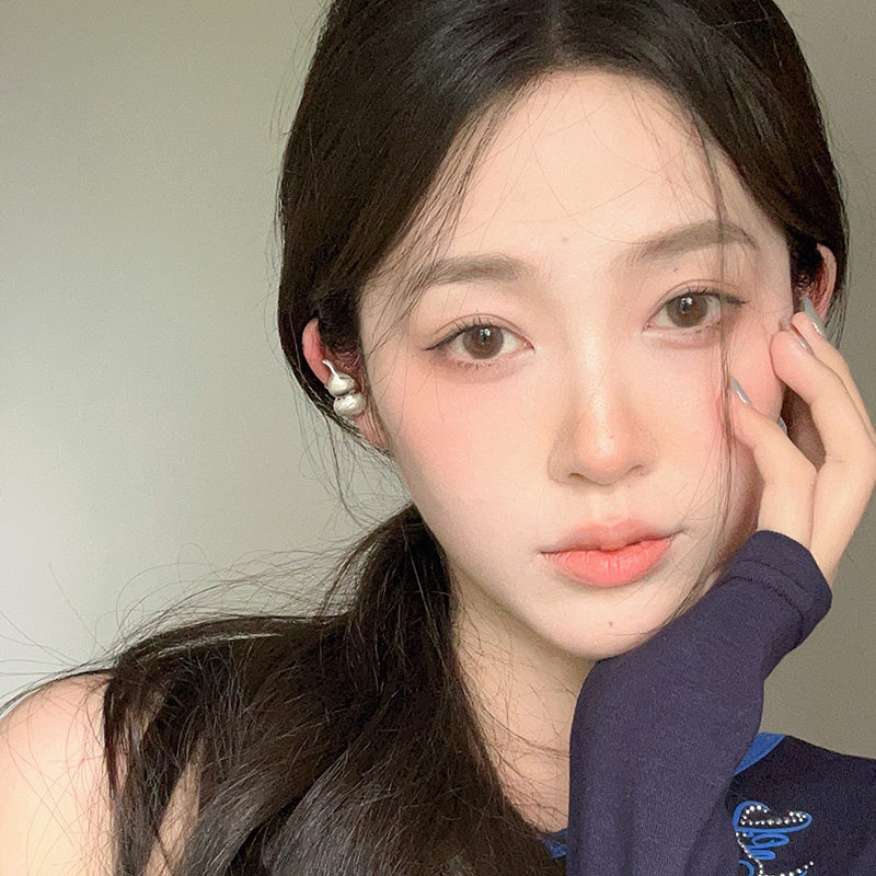 纹理感金属哑光小葫芦耳骨夹