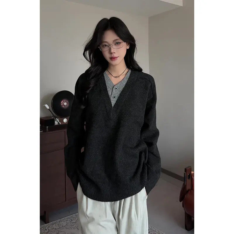 深灰色V领假两件毛衣男秋季高级感老钱风针织衫内搭叠穿线衣