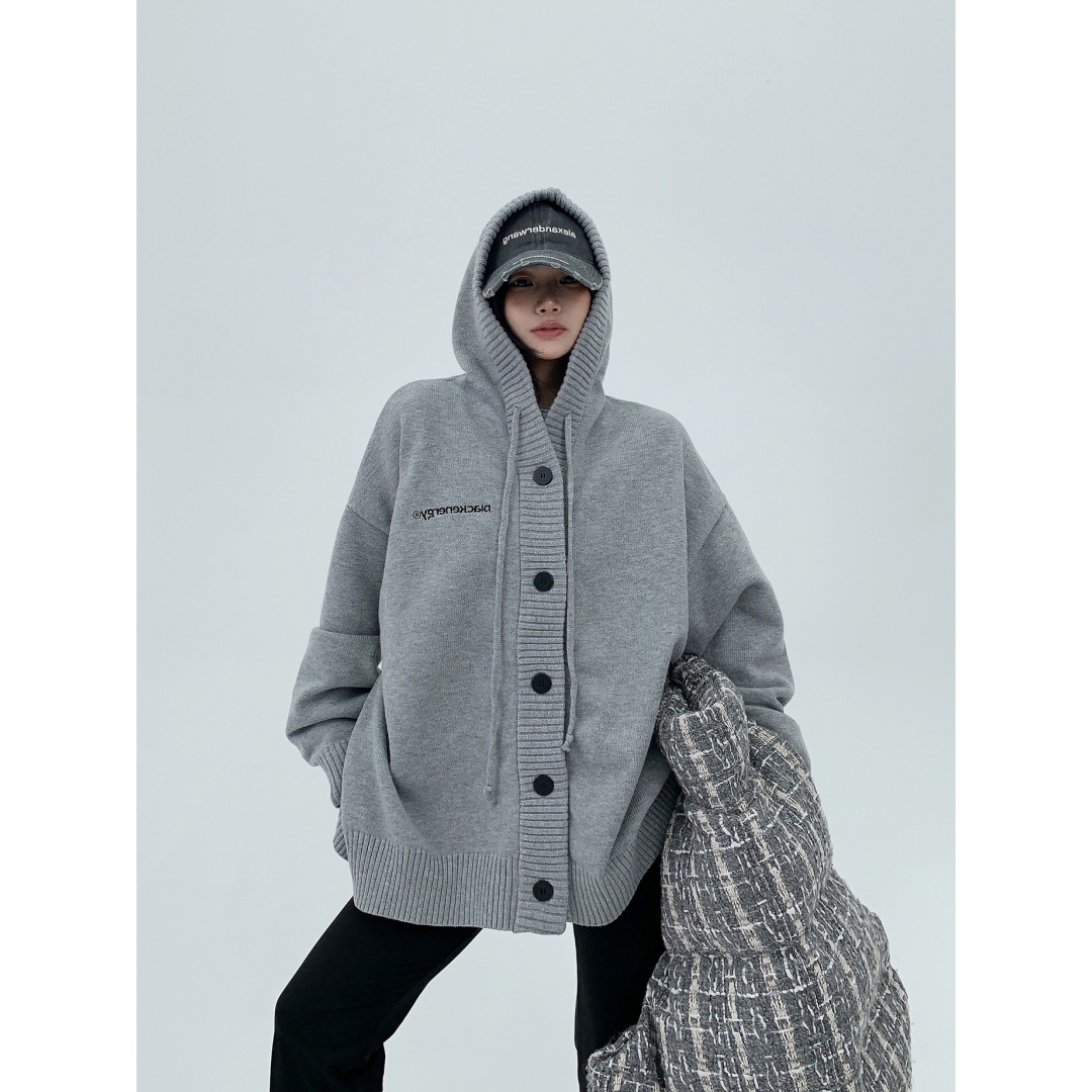 秋冬季新款简约刺绣短款连帽毛衣外套男女宽松慵懒风松弛感针织衫