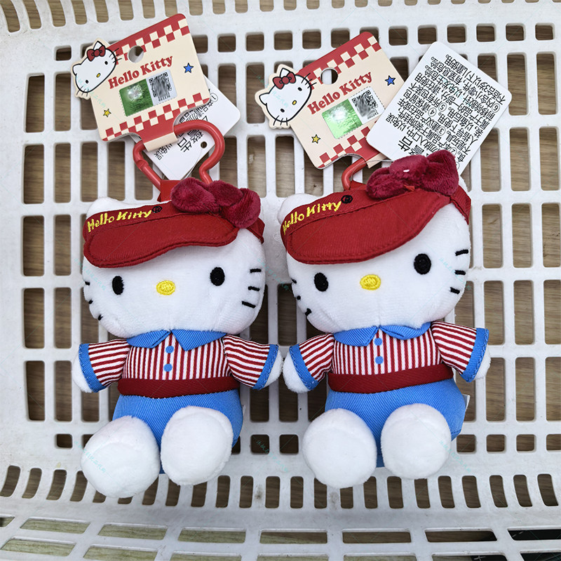 名创优品凯蒂猫复古餐厅毛绒挂饰