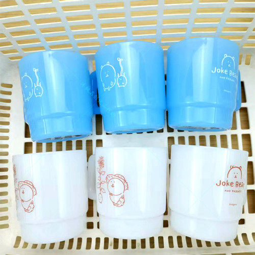 名创优品自嘲熊和朋友们漱口杯