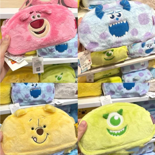 miniso名创优品迪士尼毛绒笔袋文具盒维尼熊苏利文草莓熊收纳笔盒