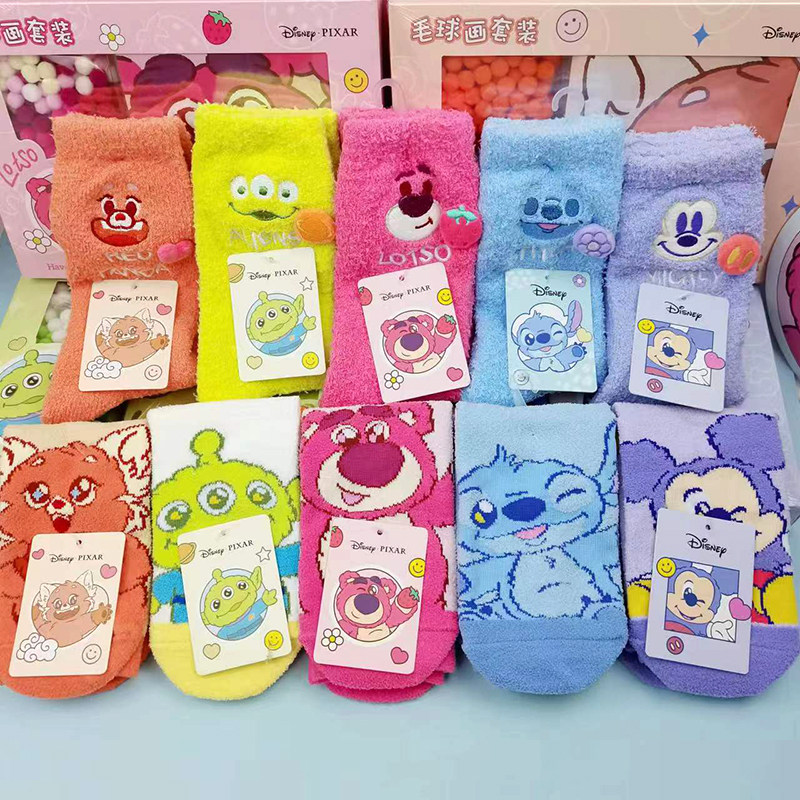 名创优品迪士尼毛毛季居家袜