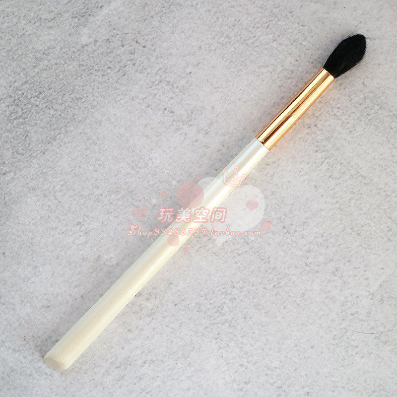 珠光白釉杆高光鼻影刷 眼窝晕染刷 眼影刷 眼部鼻部高光 化妆刷,彩妆/香水/美妆工具,化妆刷,淘宝优惠券,粉丝福利购,淘宝优惠卷