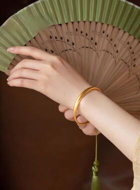 古法椭圆贵妃镯黄金色8mm精工小