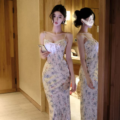 碎花蕾丝花边绑带鱼骨收腰连衣裙