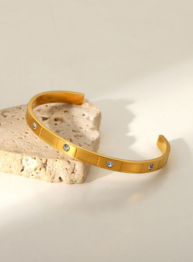 INS风18K金电镀不锈钢圆锆石长方形相间手镯时尚简约女式手环手饰