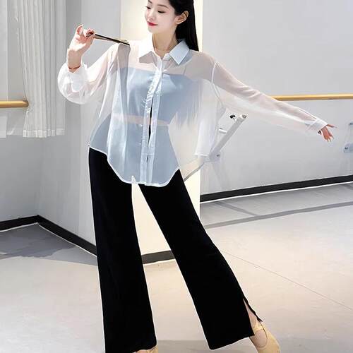 高级感冰丝薄款防晒衬衫外套女夏季宽松后背镂空系带雪纺空调开衫