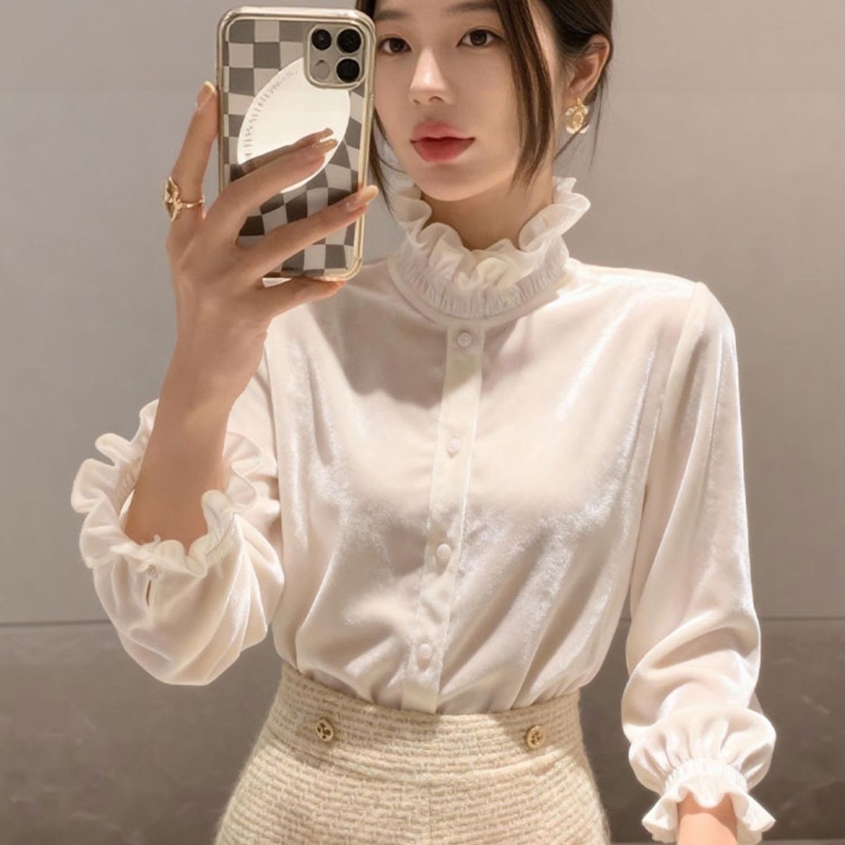 法式小香风白色丝绒上衣打底衣女内搭高级感可外穿独特漂亮秋冬季