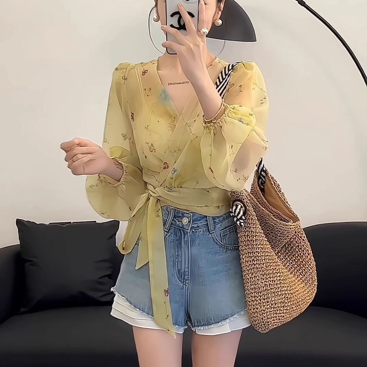 设计感小众v领碎花微透衬衫女2025夏季新款韩版绑带高腰显瘦上衣