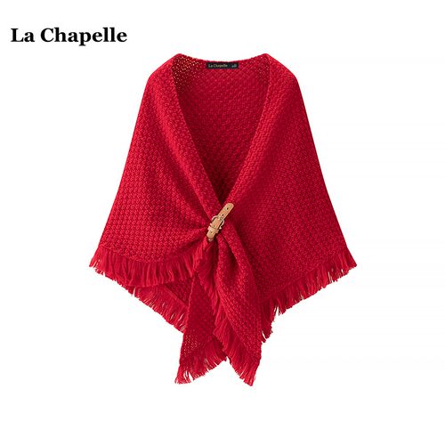 拉夏贝尔/La Chapelle红色镂空针织披肩围巾女皮扣流苏斗篷三角巾