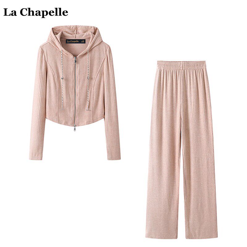 拉夏贝尔/La Chapelle秋季新款休闲连帽针织开衫女阔腿长裤俩件套属于什么档次？