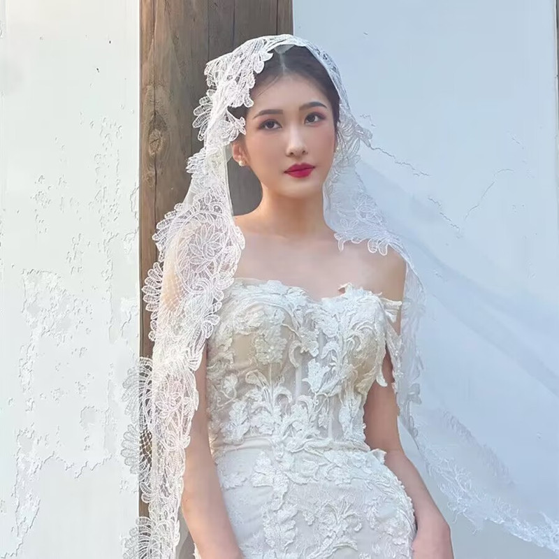 新娘结婚拍照蕾丝花头纱影楼摄影