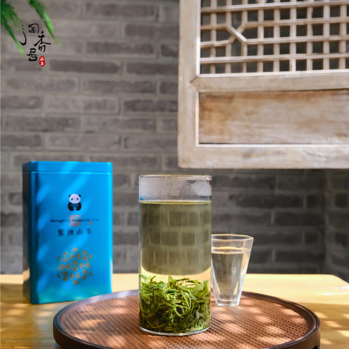 谷雨春光鲜醇各半高山绿茶