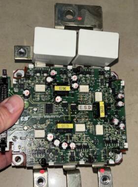 SV037-055IP5A NEW DRIVE SMPS 10110002646 SKIM400GD126DM