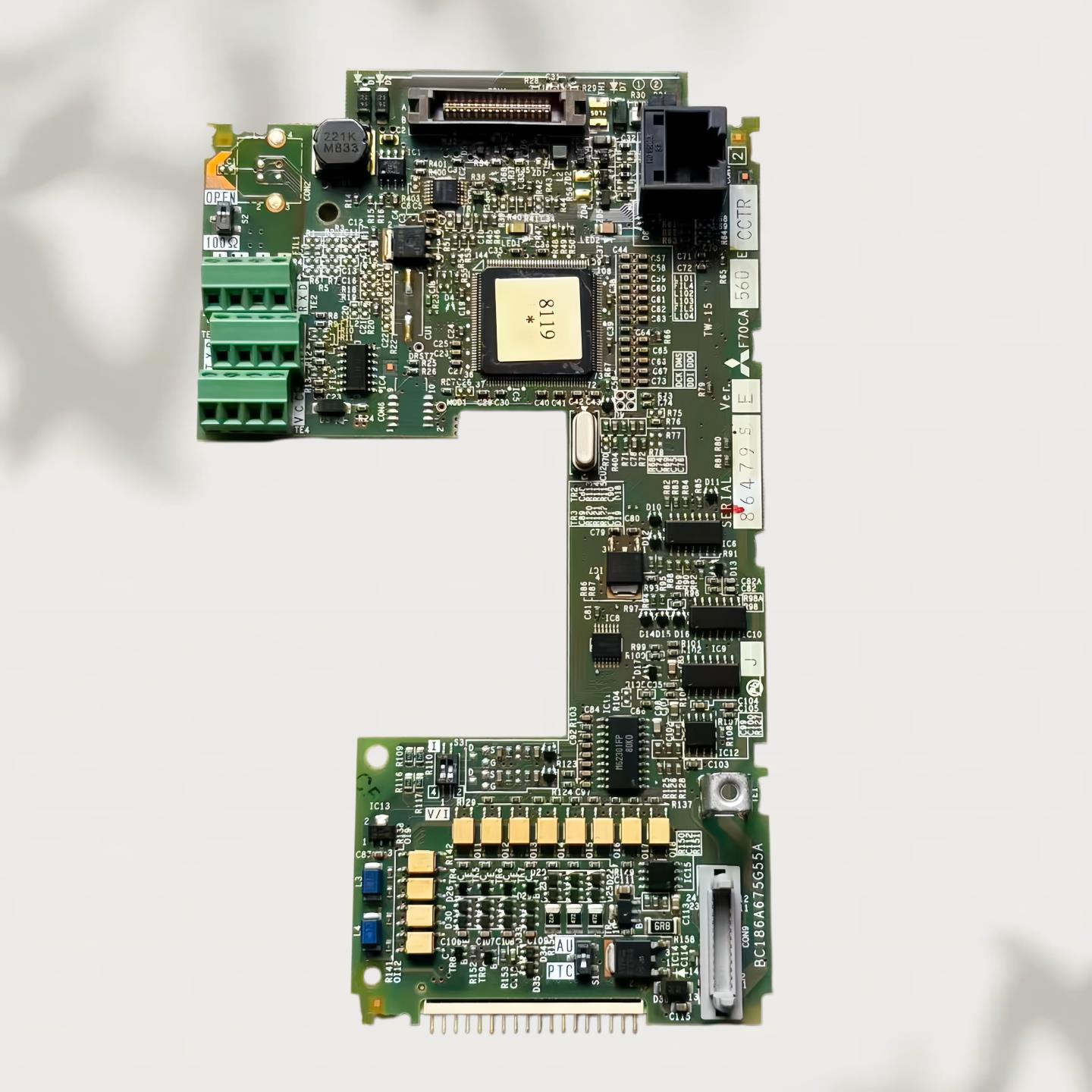 BC186A675G55A和F70CA560ECCTR三菱变频器F700-740主控制CPU板图片