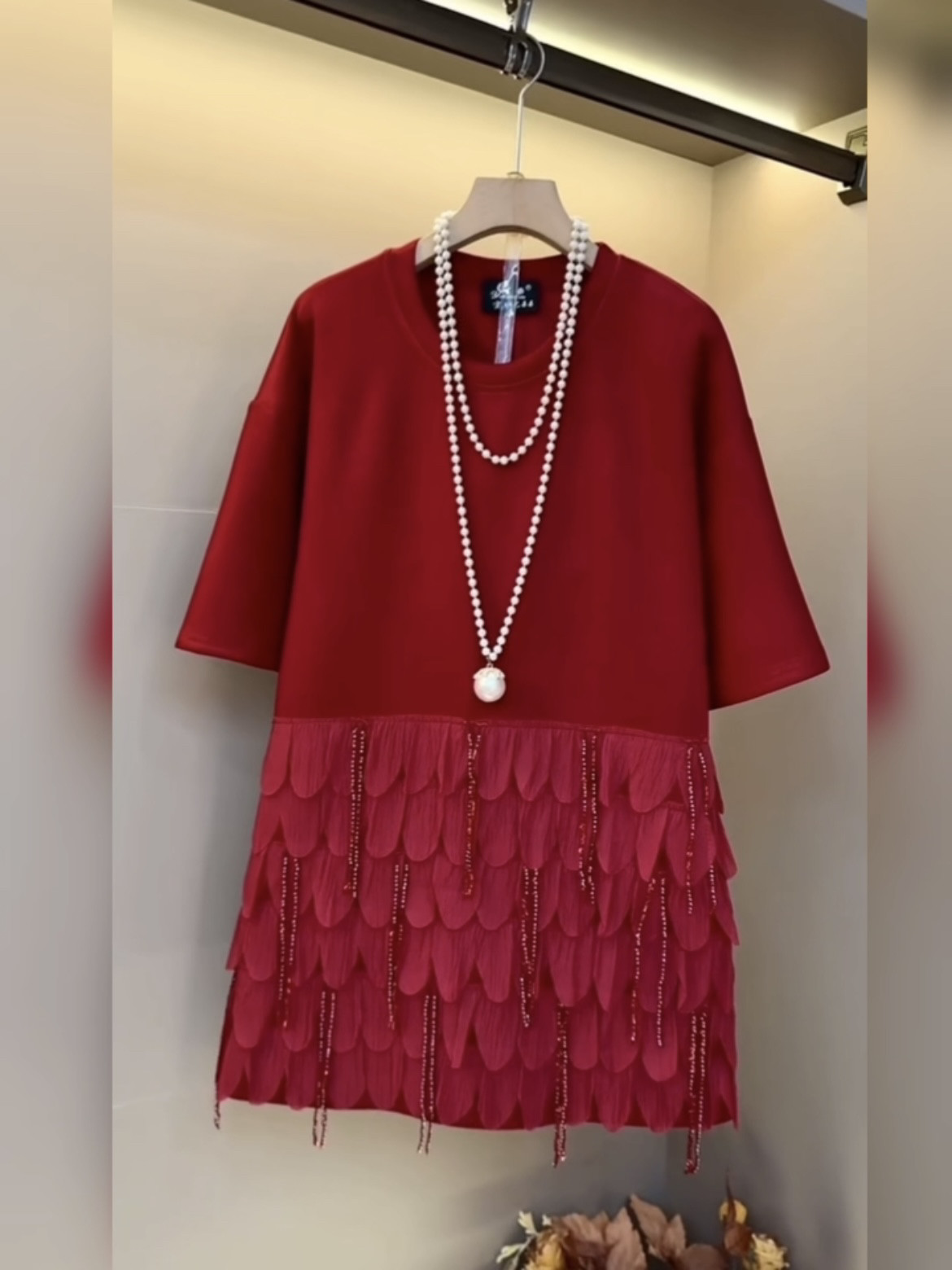 秋冬大码重工流苏钉珠花瓣底边T恤宽松洋气遮肉中长款减龄内搭潮