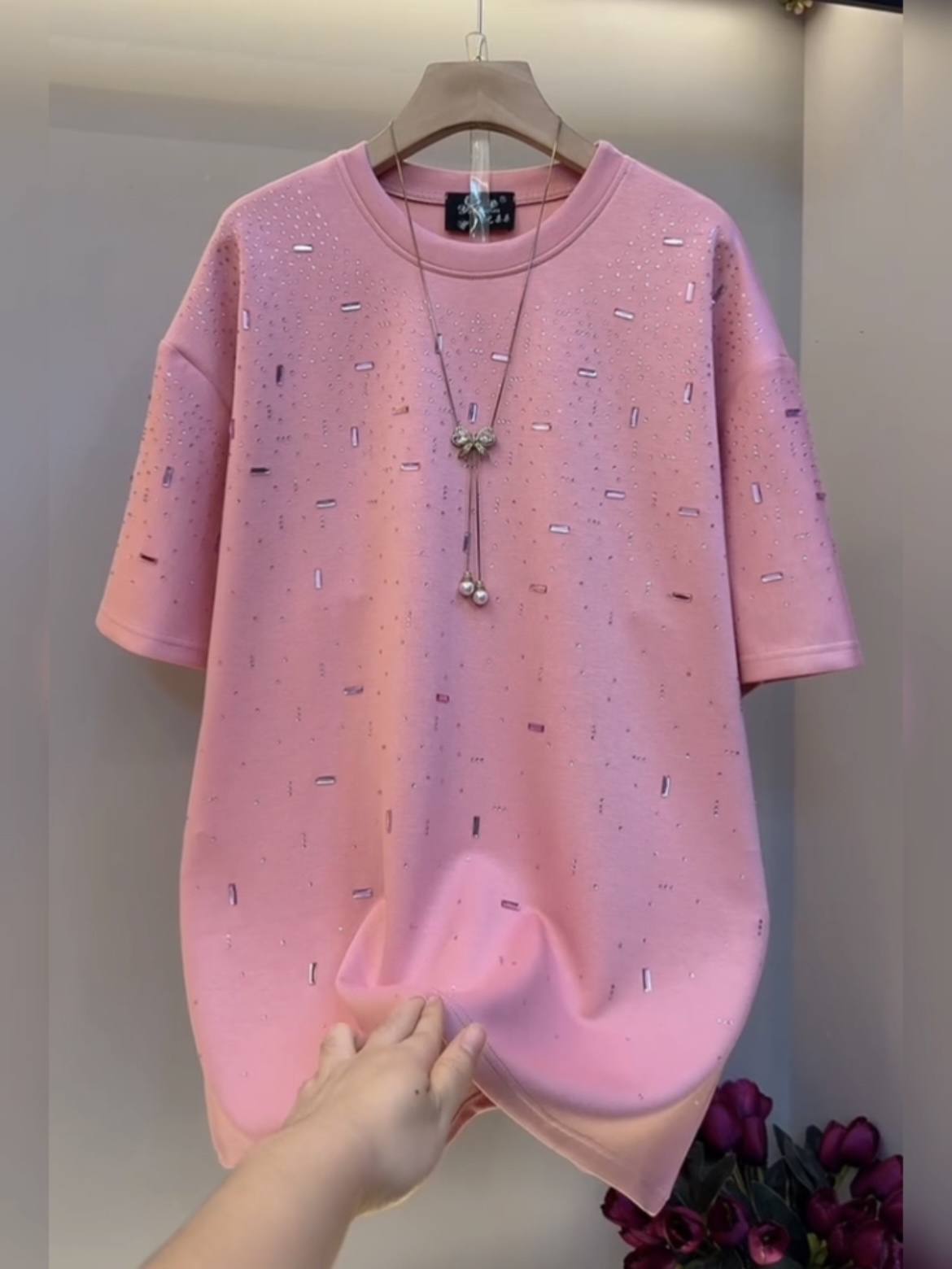 秋冬大码重工烫钻短袖T恤女宽松显瘦洋气减龄中长款大T内搭打底衫