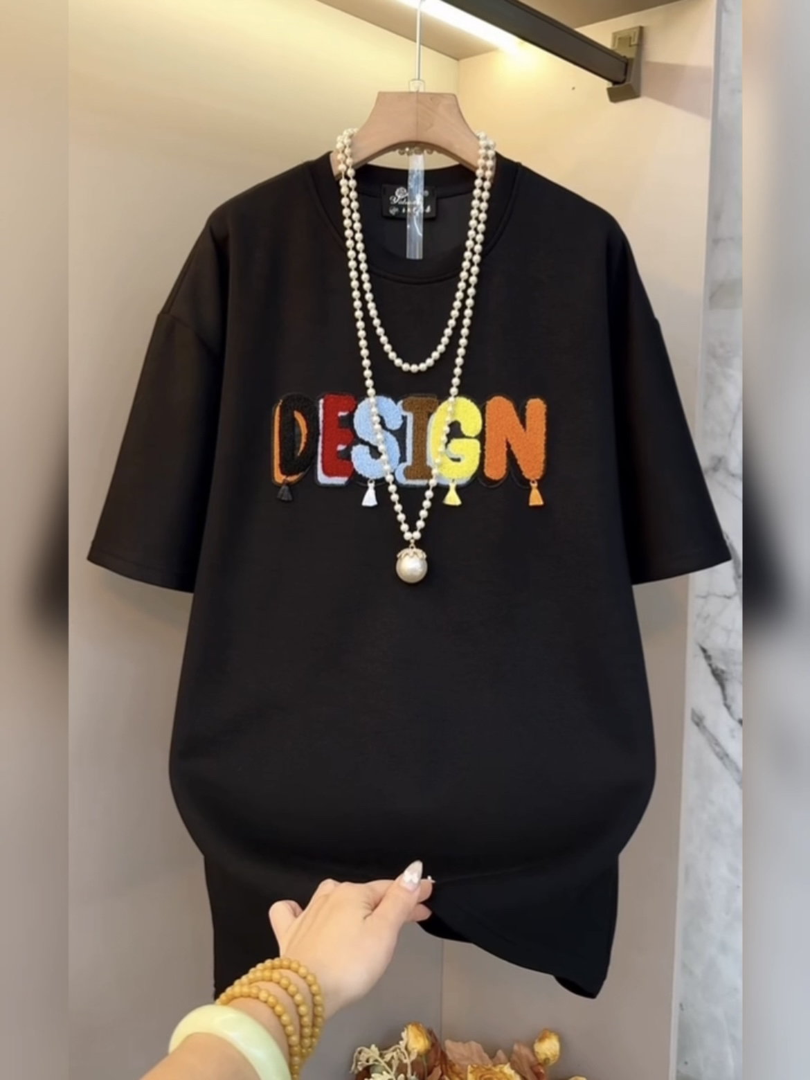 秋冬大码字母毛巾绣短袖T恤女宽松显瘦洋气减龄中长款内搭打底衫