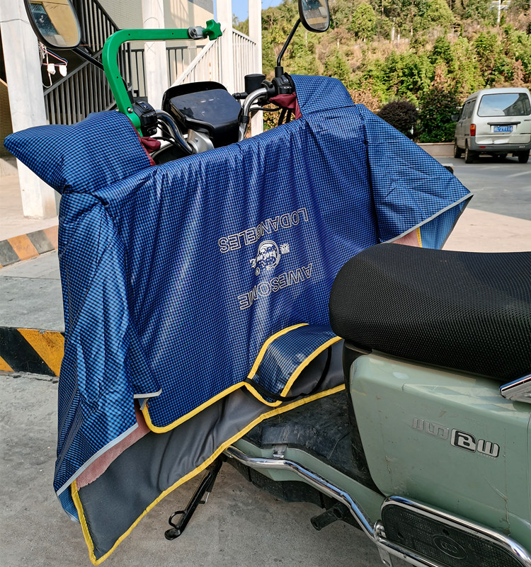 暴龙正品电动车挡风被加厚防水冬季电瓶车防风被围脖皮加宽挡风被