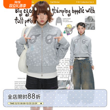 BETWEENAND 冬季大眼萌烫钻满印短款加绒卫衣女小高领设计感外套