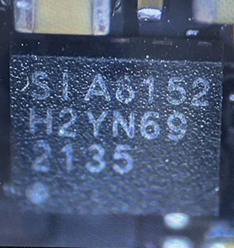 畅玩30Plus音频铃声IC SIA8152 RLB 2238 29开头显示 1U3照相IC