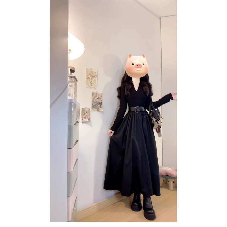 早秋穿搭150矮小个子赫本风法式连衣裙收腰显瘦黑色长袖v领中长裙