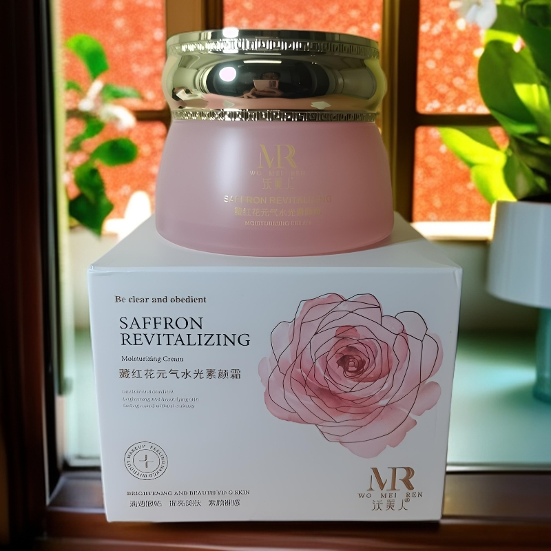 沃美人藏红花元气水光素颜霜30g隔离亮肤一瓶多效懒人提亮霜正品