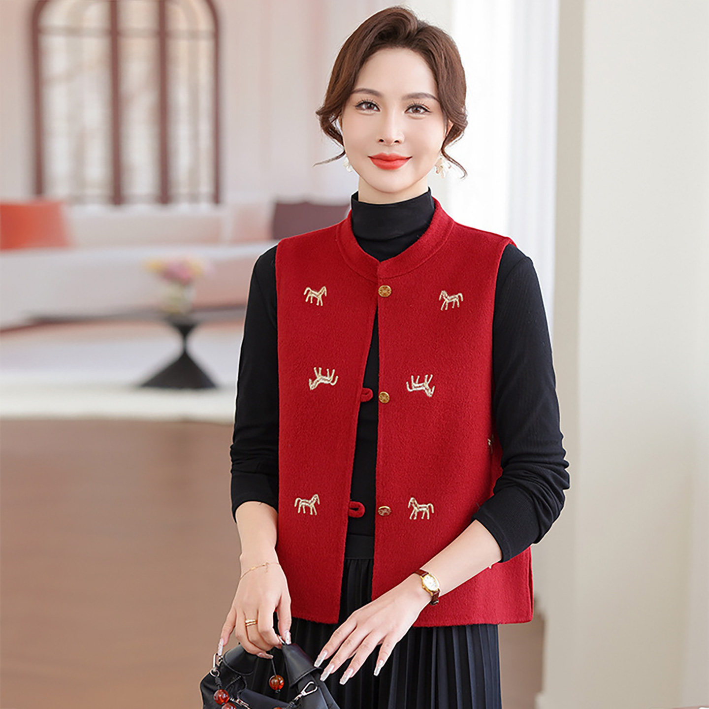 新中式国风刺绣小马马甲女妈妈装立领无袖洋气中老年背心红色外套,女装/女士精品,中老年女装,淘宝优惠券,粉丝福利购,淘宝优惠卷