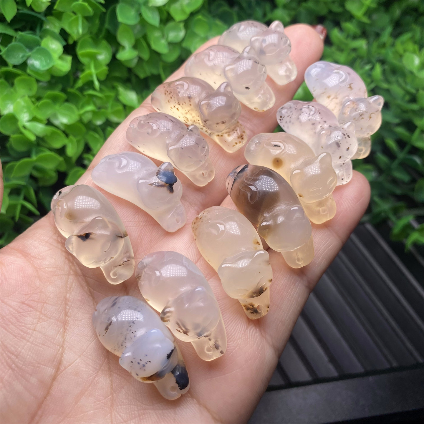 马料原色海洋玉髓趴趴猫玛瑙动物造型吊坠颈饰透亮荧光俏色挂件