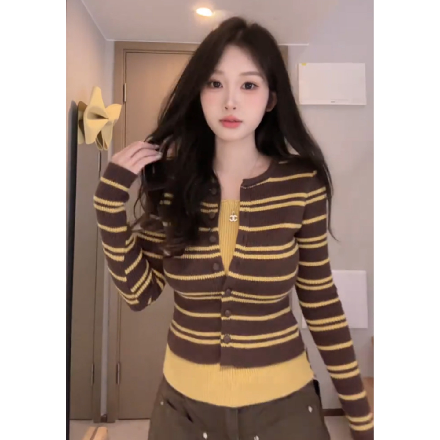 黄色条纹假两件打底毛衣女2026新款秋冬季修身内搭短款针织衫上衣