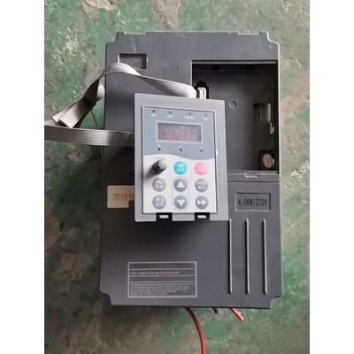 变频器 V8 2S 4ROGB(4KW) 220V 实物咨询维修咨询维修