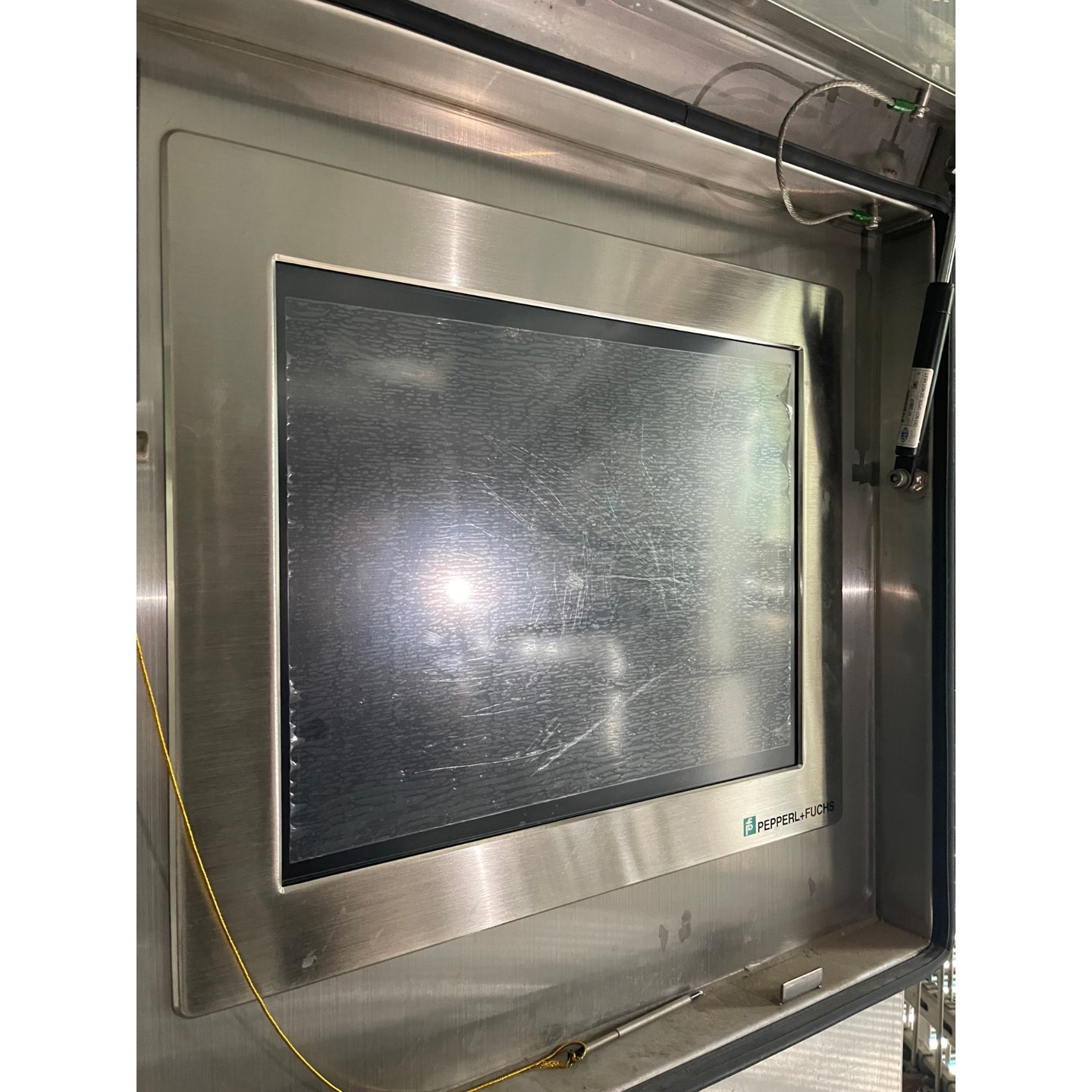 倍加福的屏幕.PC8219T-V3-P9DC-CL5NK0L咨询维修咨询维修