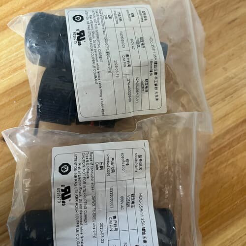 HDC-35i5f1 35A 螺丝压接 手工解锁 大主体 1咨询维修