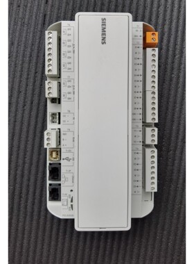 西门子楼宇控制器POL638控制器几乎全新咨询维修