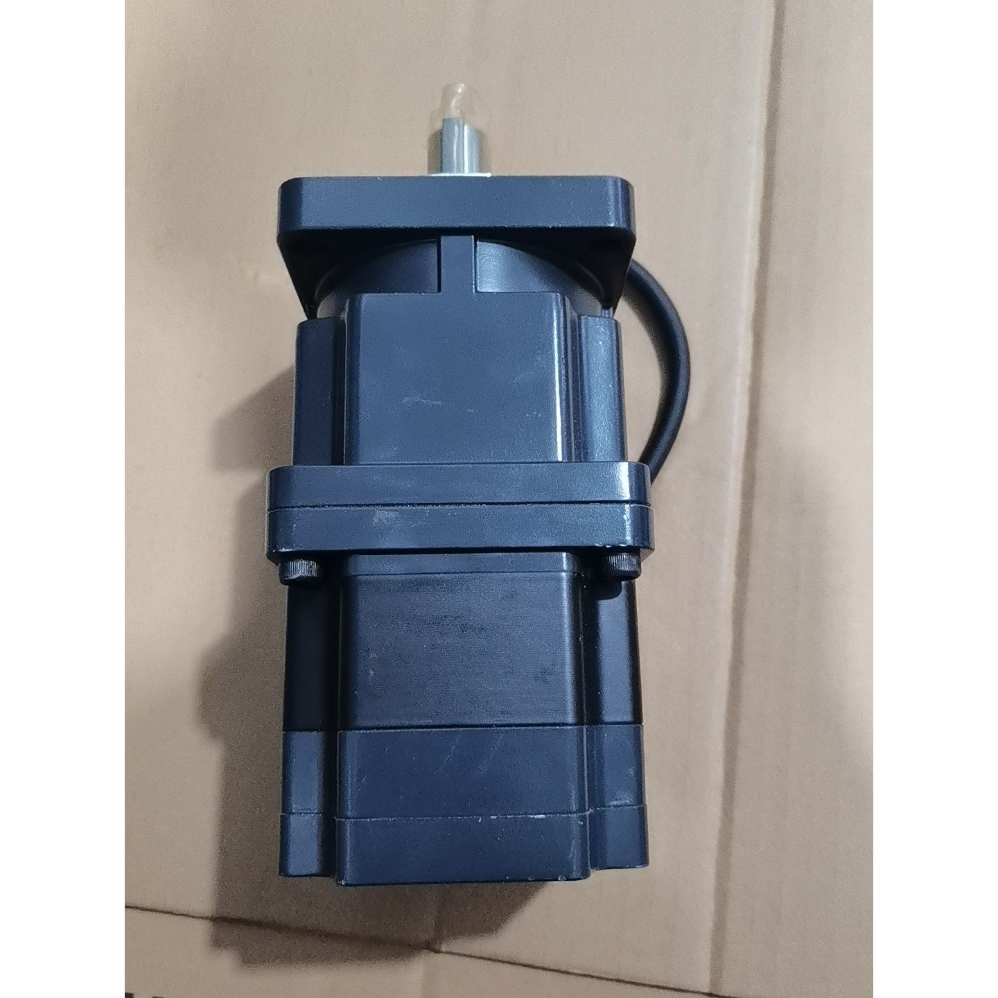 ASM98AC-H100全新的未上机,功能测试正常,成色如图咨询维修咨询维