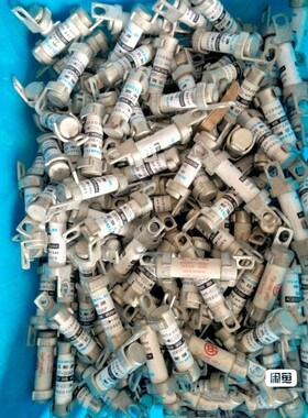 一批中贝   巴丝曼700V30A  20A新能源保险丝咨询维修咨询维修